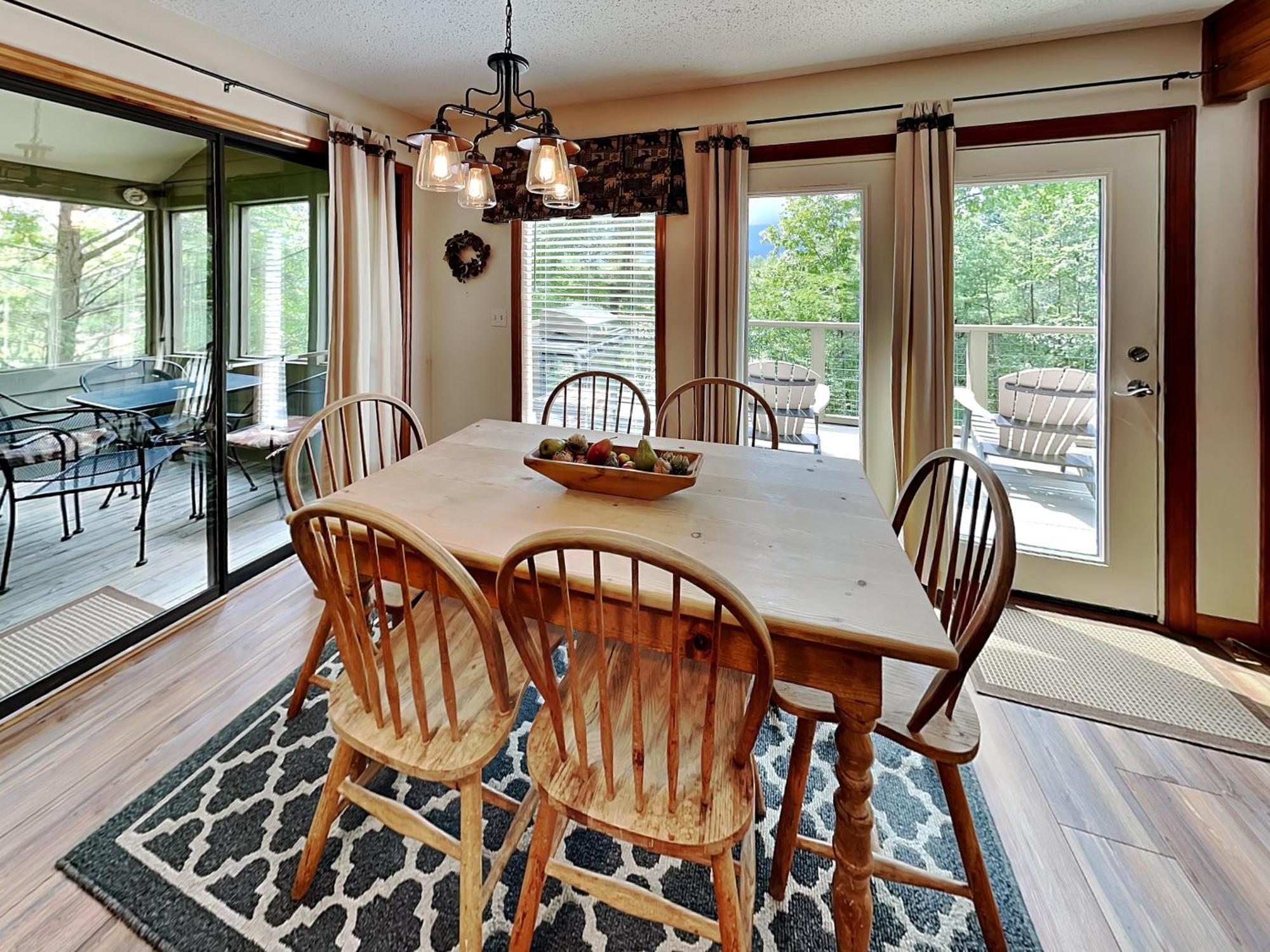 Mountain Charm Villa Gatlinburg Exterior photo